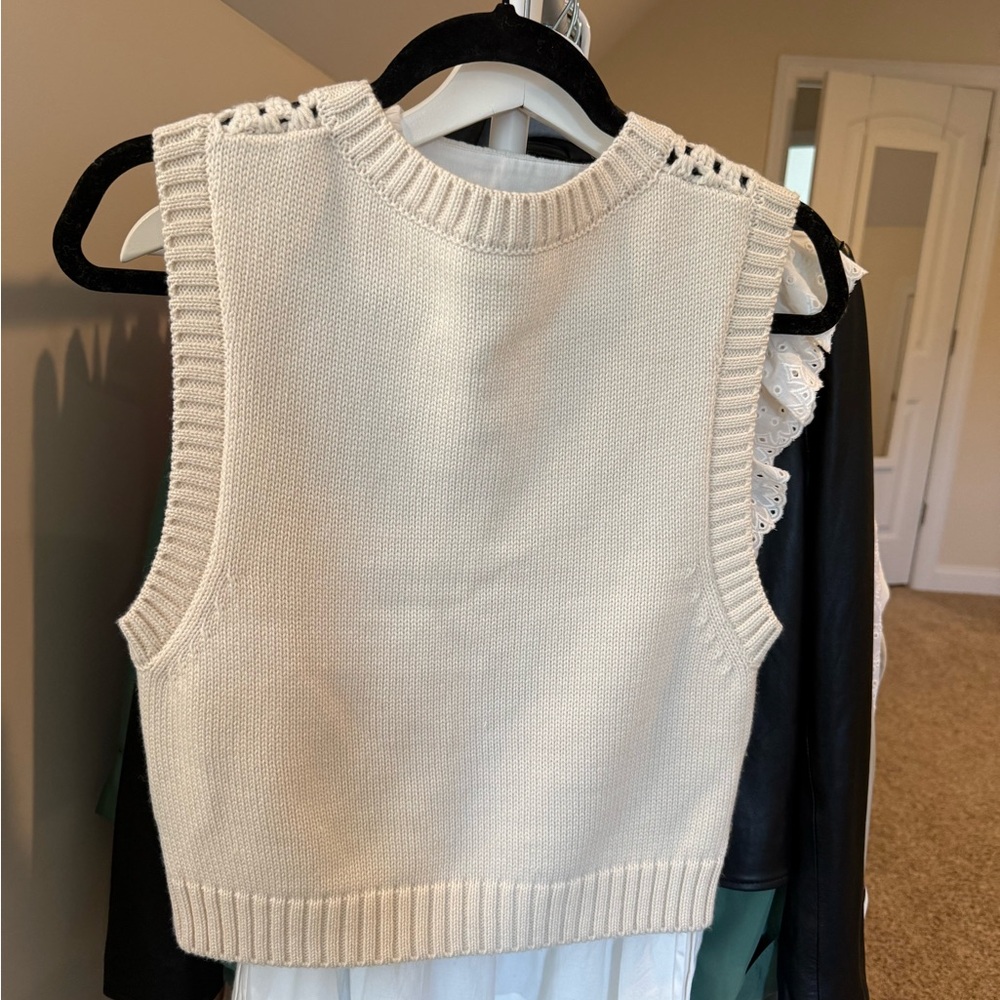 Sea Women's Colorful Crochet V-Neck Sweater Vest - Picture 2 of 6